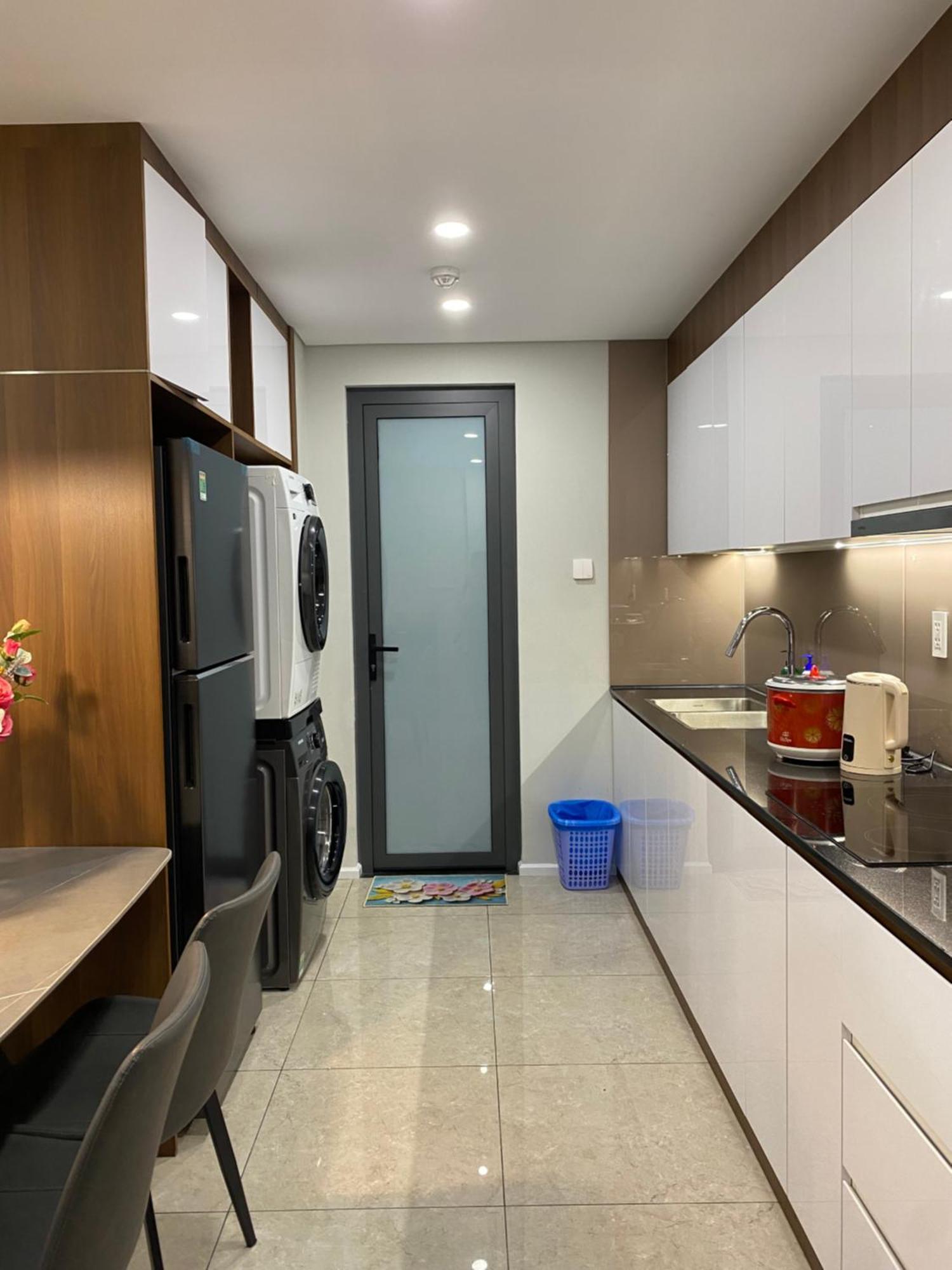 Triostay Vinh Hoi - Elegant Near Highlights! * TP. Hồ Chí Minh