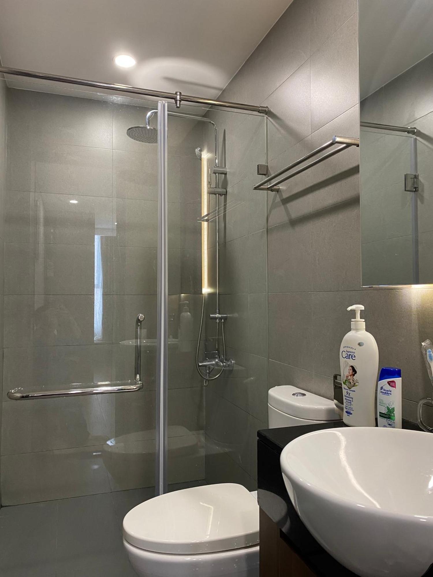 Căn hộ Triostay Vinh Hoi - Elegant Near Highlights!